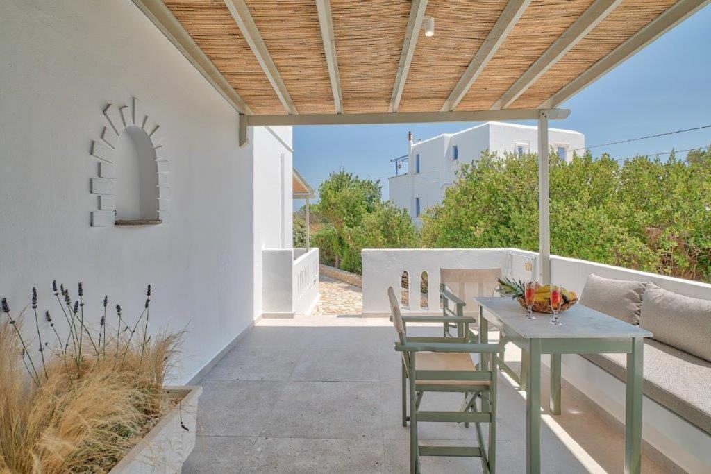Marinatou Suites Antiparos Town Pokój zdjęcie